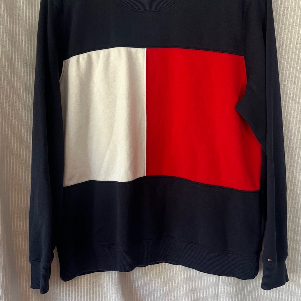 Tommy Hilfiger Men’s Big Print Sweatshirt